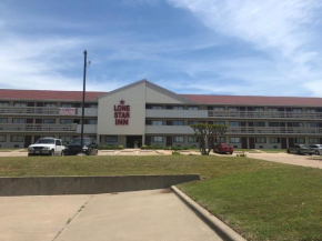 Отель Lone Star Inn  Карроллтон